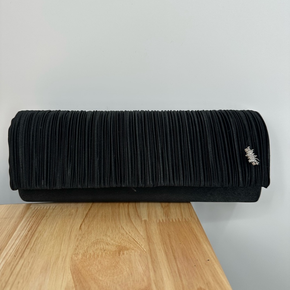 Elegant Black Pleated Clutch